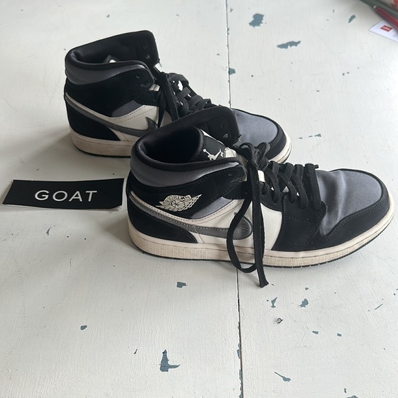 grey, black, and white air jordan’s - Picture 2 of 11